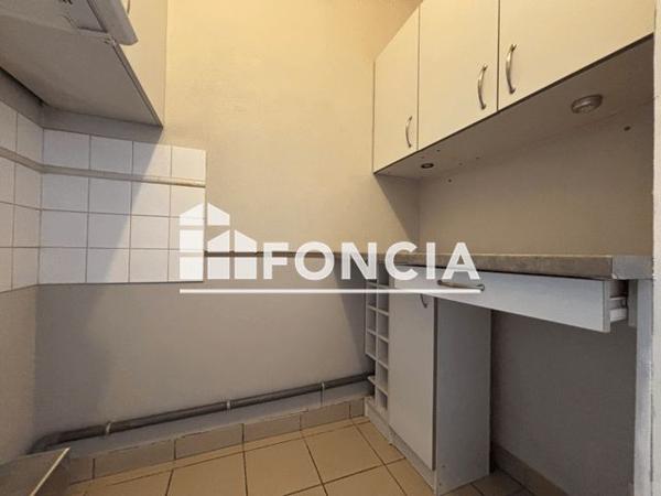 Location Appartement 2 pièces 43.1 m² - 6 RUE JUBIN Villeurbanne 69100