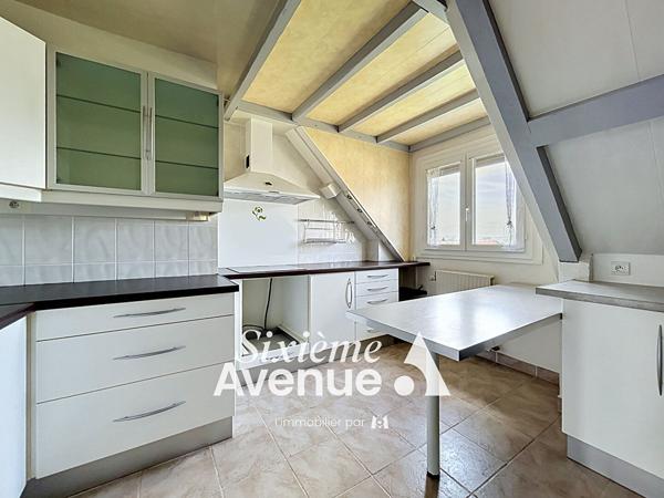 Maison 9 pièces 261.34 m2