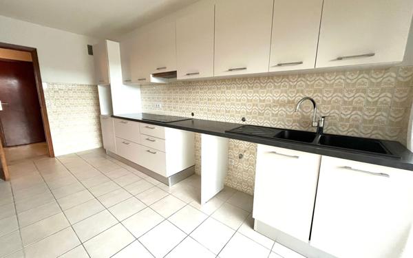 Appartement à louer    3 pièces • 73,60 m2 Mandelieu-la-Napoule