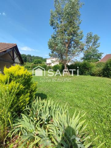 Un cadre superbe autour du maison de plain-pied