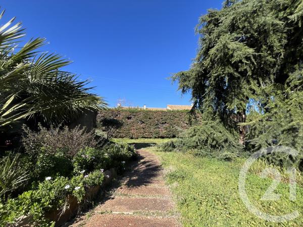 Maison à vendre  7 pièces - 245,45 m2 ARLES - 13