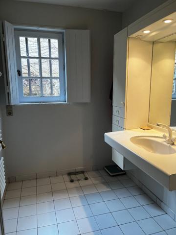 Maison 8 pièces à vendre Colombiers - 86490 / Réf: 11613