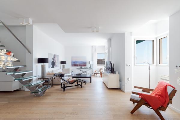 Cannes bas Montfleury : Duplex en penthouse avec grand roof-top et vue mer