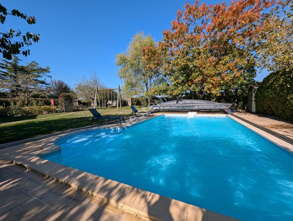 Maison à vendre 6 pièces - Montaigu Vendée