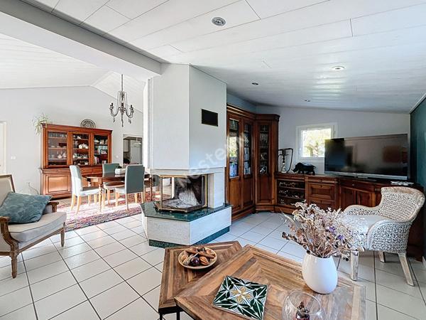 Maison à vendre 6 pièces - Montaigu Vendée