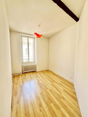 Hyper centre de Montluçon - Maison 4 pièce(s) 107 m2 avec une cour et un balcon Montlucon