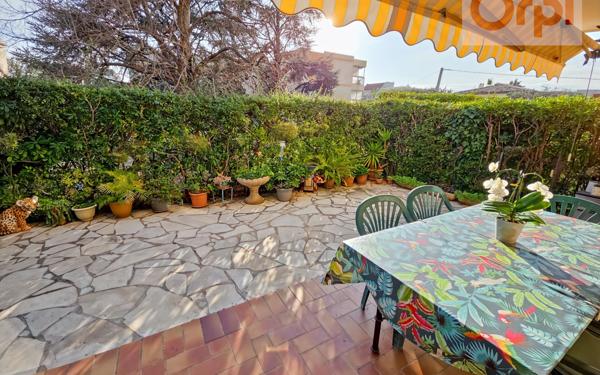 Appartement à vendre    3 pièces • 76 m2 Saint-Laurent-du-Var