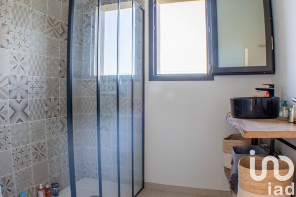 Maison traditionnelle 3 pièces de 65 m² à Ferrières (17170)