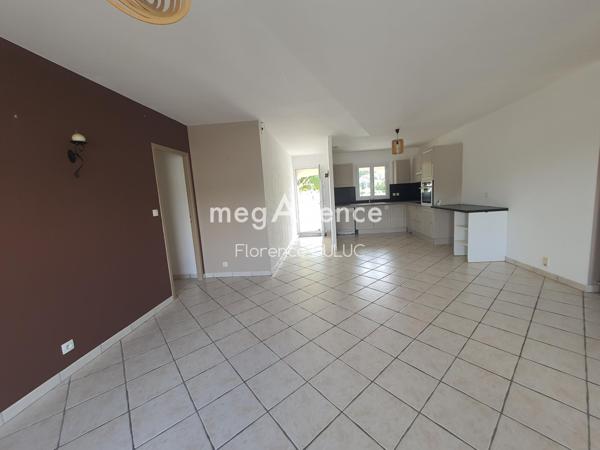 Maison à SAINT-JEAN-D'ANGELY, 17400 - 4 pièces 92m²