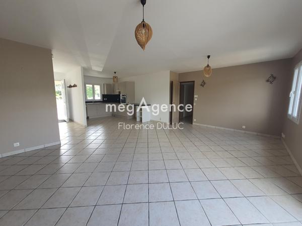 Maison à SAINT-JEAN-D'ANGELY, 17400 - 4 pièces 92m²