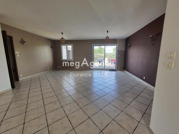 Maison à SAINT-JEAN-D'ANGELY, 17400 - 4 pièces 92m²