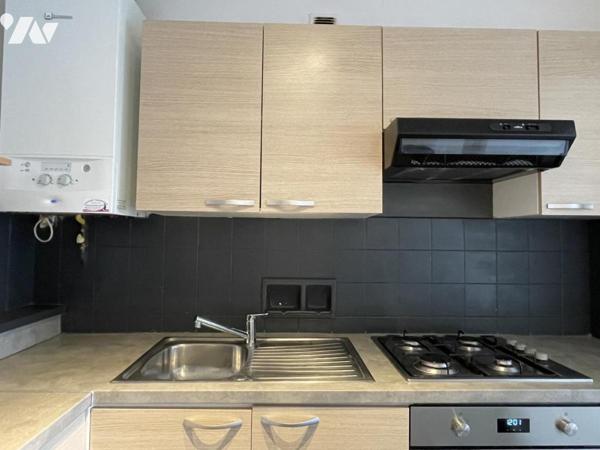 T3 lumineux avec balcon et cave, en plein cœur d’Auray.