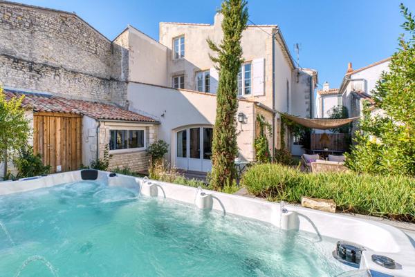 Vente Maison de luxe Saint-Martin-de-Ré 8 Pièces 225 m²