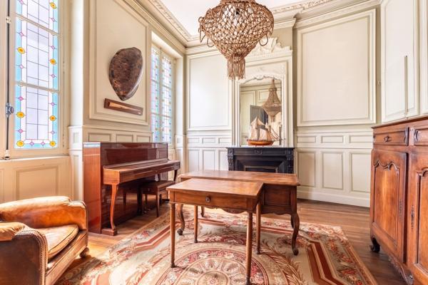 Vente Maison de luxe Bordeaux 12 Pièces 330 m²