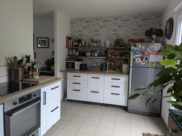 Maison mitoyenne - 5 pièce(s) - 3 chambres - ARQUES