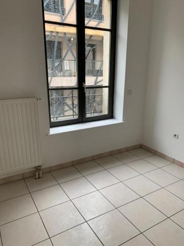 Appartement 3 pièces de 70 m² à Saint etienne