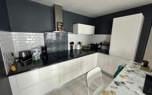 Appartement à louer    3 pièces • 49,60 m2 Ravenel