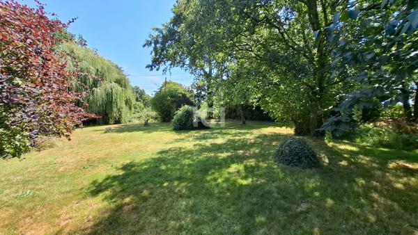 Terrain constructible 959 m² env.