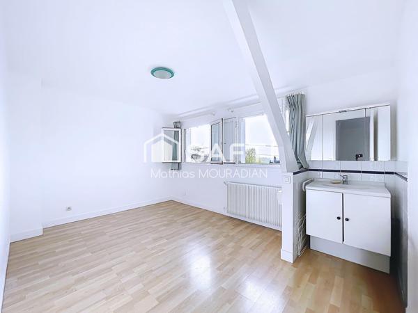 Maison familiale de 146 m² – Calme, traversant et lumineux – Jardin et terrasse ensoleillés – Garage et stationnement