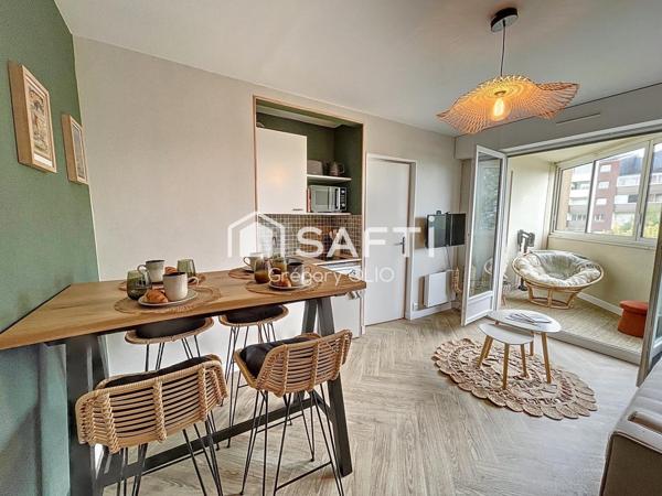 À 800 mètres de la mer, à quelques pas du centre aquatique et casino