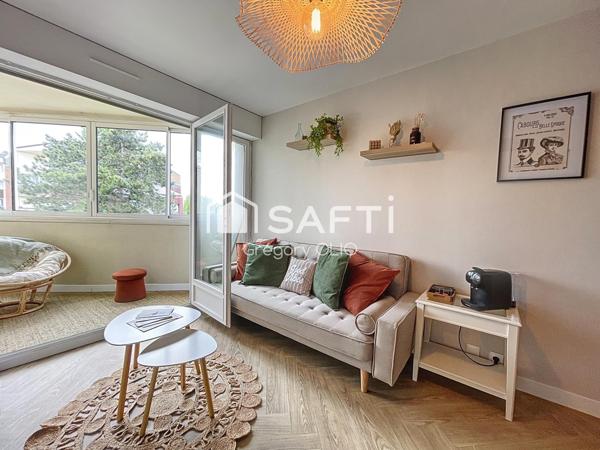 À 800 mètres de la mer, à quelques pas du centre aquatique et casino