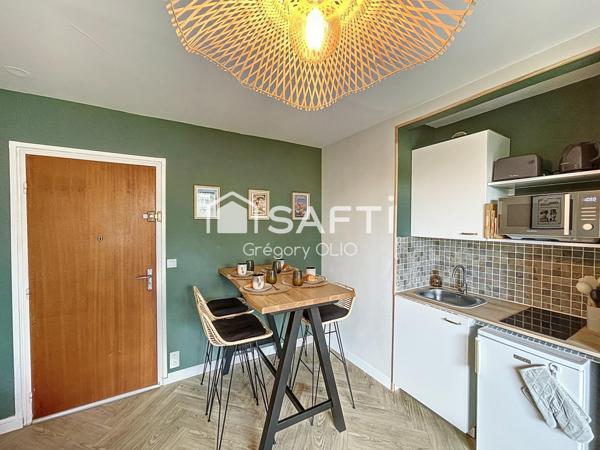 À 800 mètres de la mer, à quelques pas du centre aquatique et casino