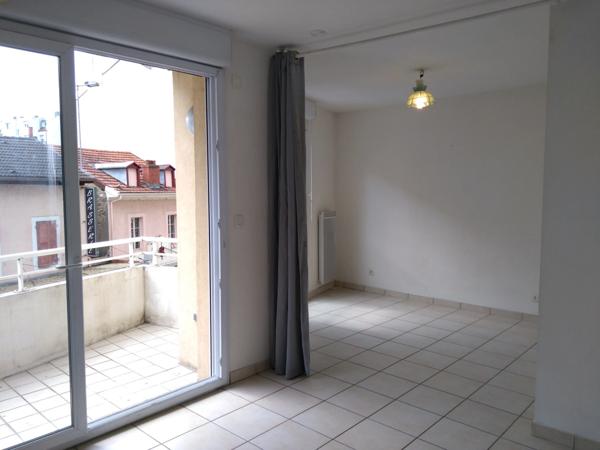 Appartement à louer 1 pièces ANNEMASSE (74)