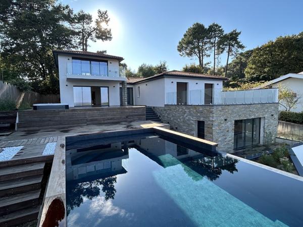 LA-TESTE-DE-BUCH VILLA 260m² PISCINE STUDIO INDEPENDANT