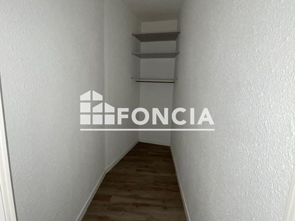 Location Studio 28.1 m² - 93-99 RUE CHARLES LEGENDRE Limoges 87000