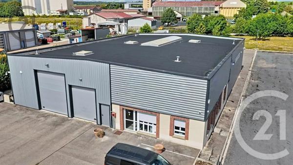 à vendre  621 m 2   SEZANNE  - 51