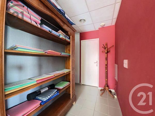à vendre  621 m 2   SEZANNE  - 51