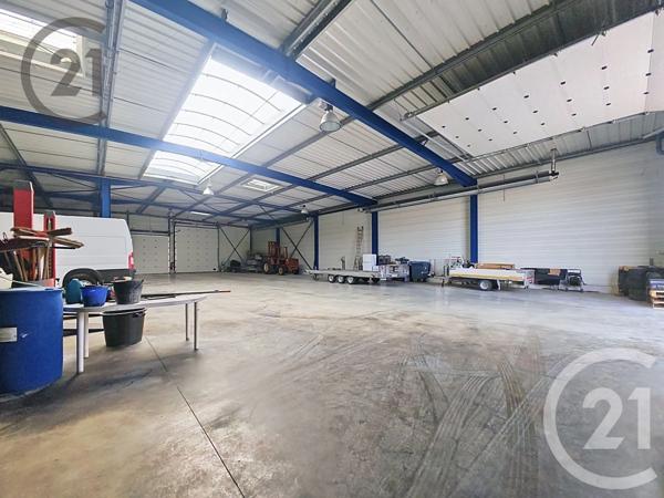 à vendre  621 m 2   SEZANNE  - 51
