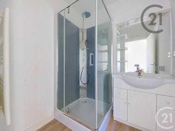 Appartement F3 à vendre  3 pièces - 63,18 m 2   TROYES  - 10