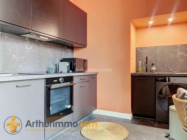 Location                                                      Appartement
                        
                     2 pièces                      31 m2                     à Reims