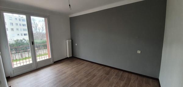 À vendre Allauch La Pounche (13190) Appartement T4 avec garage, cave et balcons