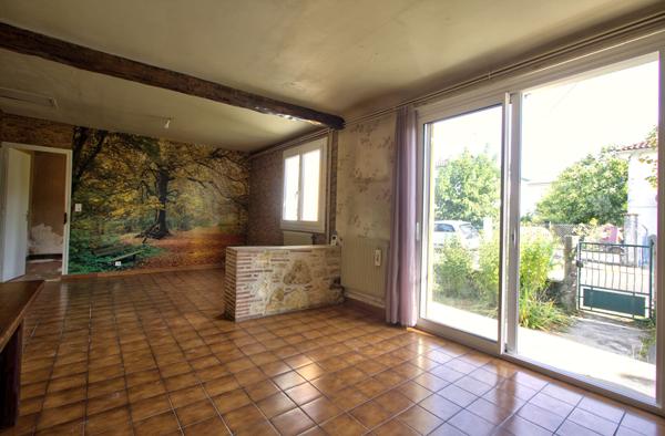LE PASSAGE - Secteur VIEUX PASSAGE - Maison de plain-pied de 125m² avec fort potentiel, garage de 30m² , sur un terrain de 1 045m²