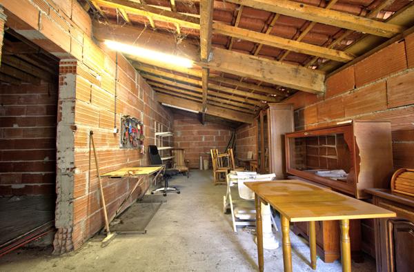 LE PASSAGE - Secteur VIEUX PASSAGE - Maison de plain-pied de 125m² avec fort potentiel, garage de 30m² , sur un terrain de 1 045m²