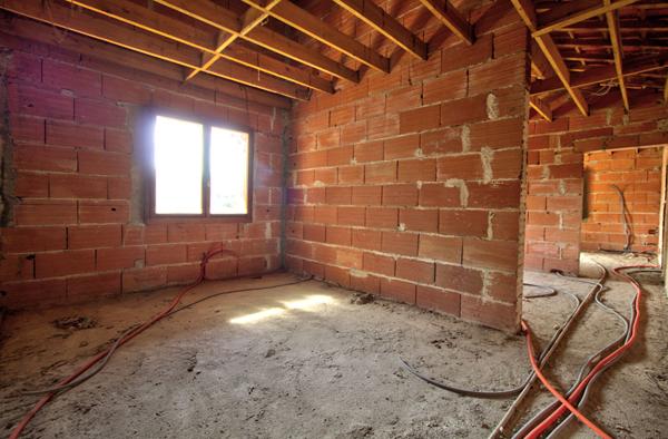 LE PASSAGE - Secteur VIEUX PASSAGE - Maison de plain-pied de 125m² avec fort potentiel, garage de 30m² , sur un terrain de 1 045m²