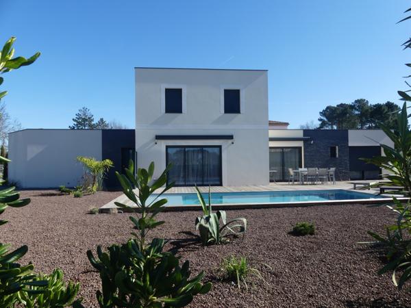 Très belle maison moderne avec vue dégagée - La Brède