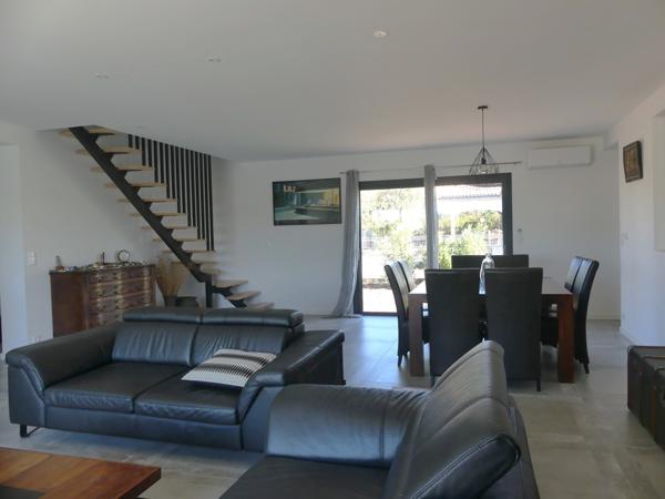 Très belle maison moderne avec vue dégagée - La Brède