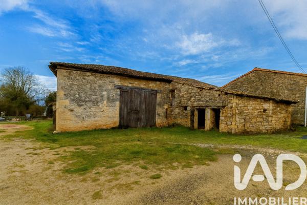 Immeuble à vendre 1 055 m² La Magdeleine
