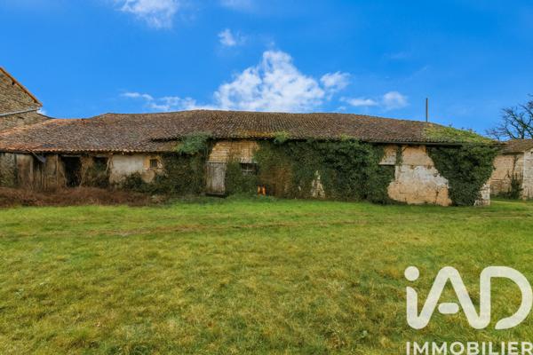 Immeuble à vendre 1 055 m² La Magdeleine