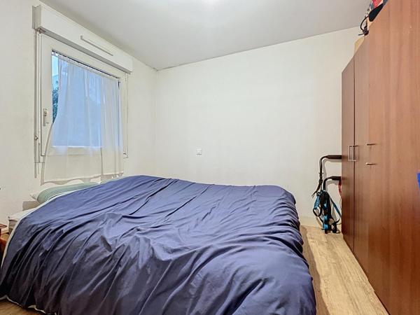 A VENDRE LAMBEZELLEC - T1 BIS - 39 M2 - JARDIN - PARKING - LOCATAIRE EN PLACE