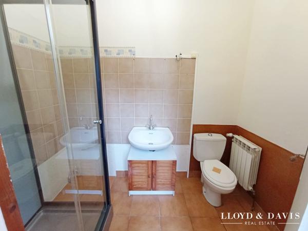 BEL APPARTEMENT RDC 48M2 , 1 CHAMBRE  EN CENTRE VILLE DE SENS !