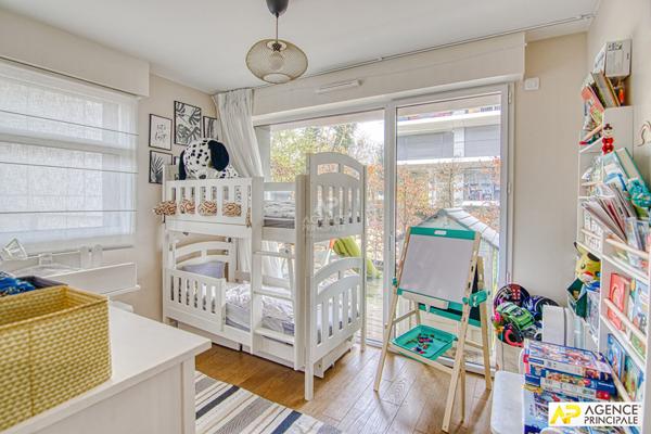 Versailles Notre-Dame Appartement 4 pièces 69.45 m² carrez avec terrasse de 27 m² €770 000 ** - Référence 27251