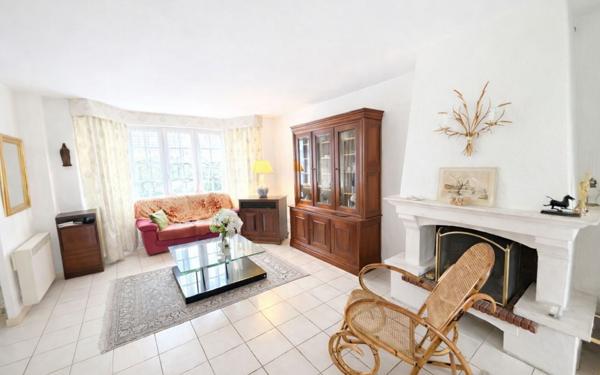 Maison à vendre    6 pièces •  Savigny-sur-Orge