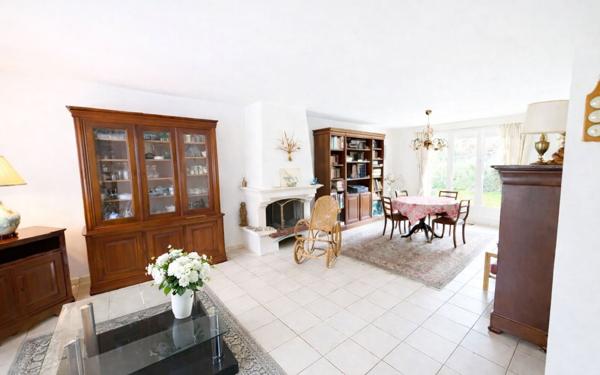 Maison à vendre    6 pièces •  Savigny-sur-Orge