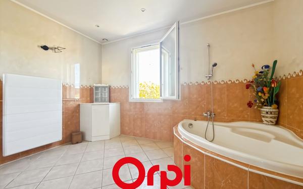 Maison à vendre    5 pièces • 131 m2 Saint-Cyr-sur-Mer