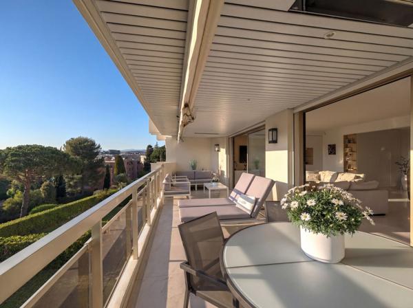 Vente Appartement de luxe Le Cannet 3 Pièces 120 m²