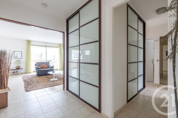 Appartement T5 à vendre  4 pièces - 90,24 m2 LA VARENNE ST HILAIRE - 94
